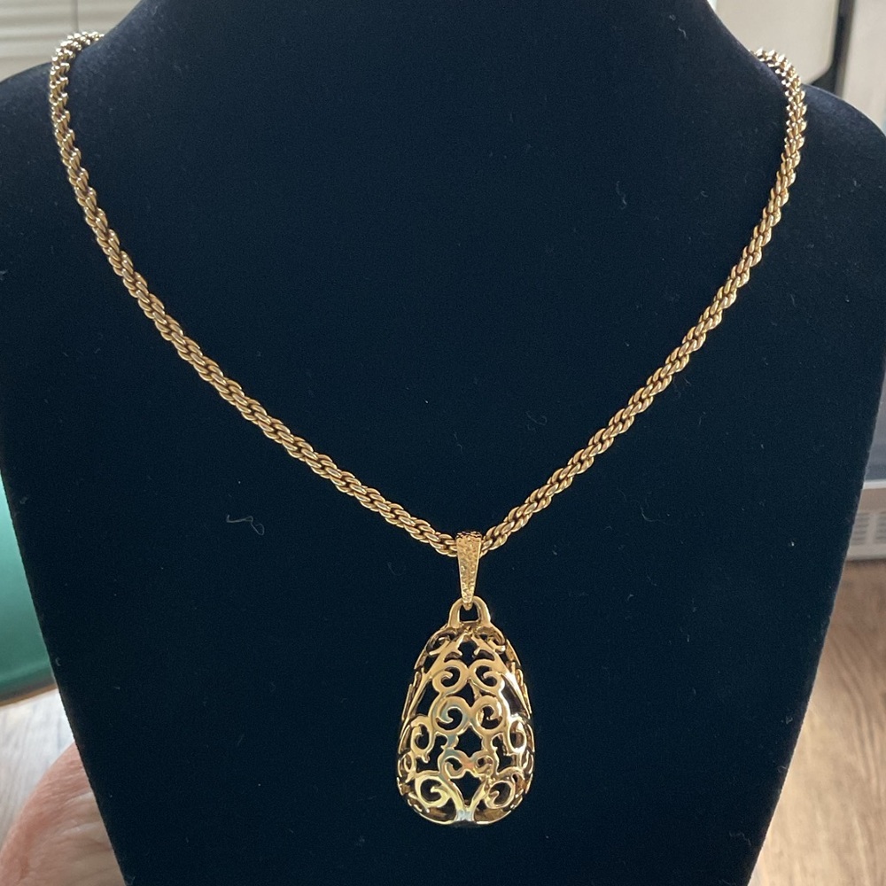 YVES SAINT LAURENT BAROQUE EGG NECKLACE
